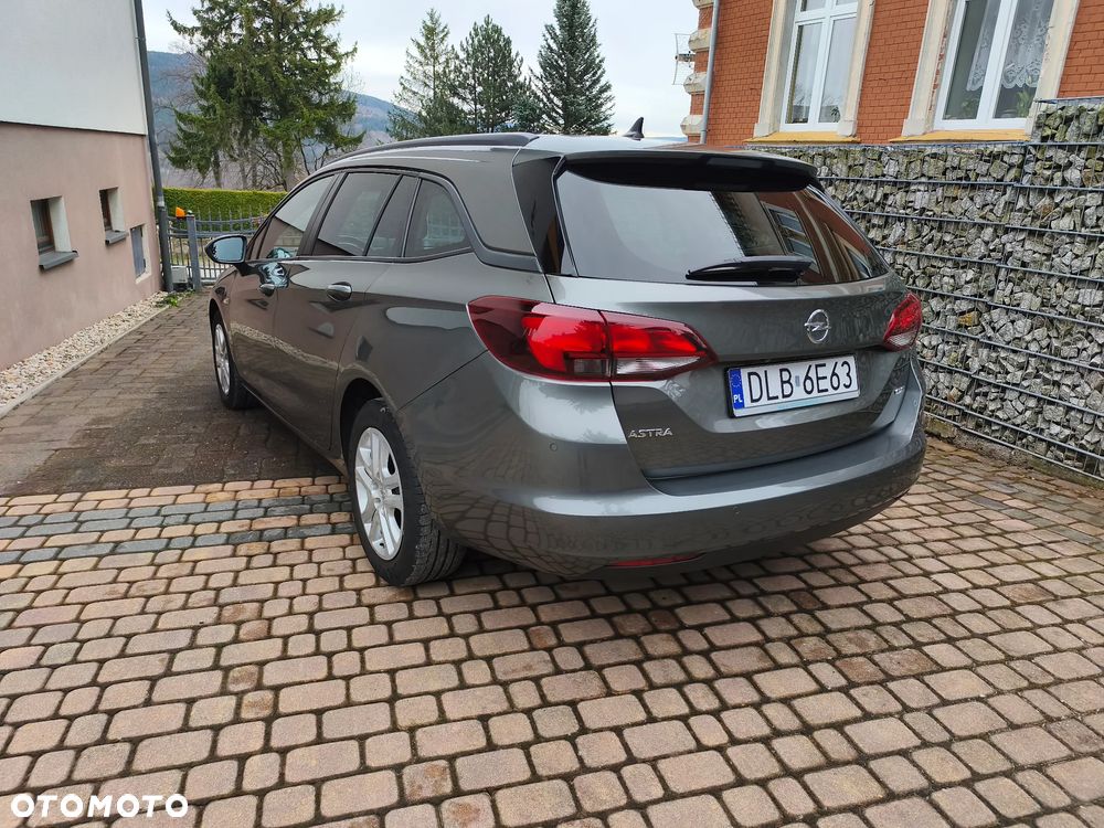 Opel Astra 1.6 CDTI Sport - 10