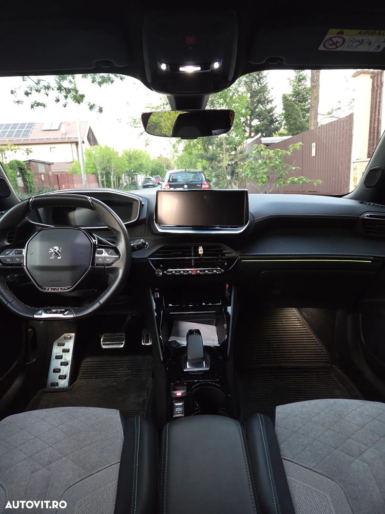 Peugeot 2008 e-2008 GT Line - 4
