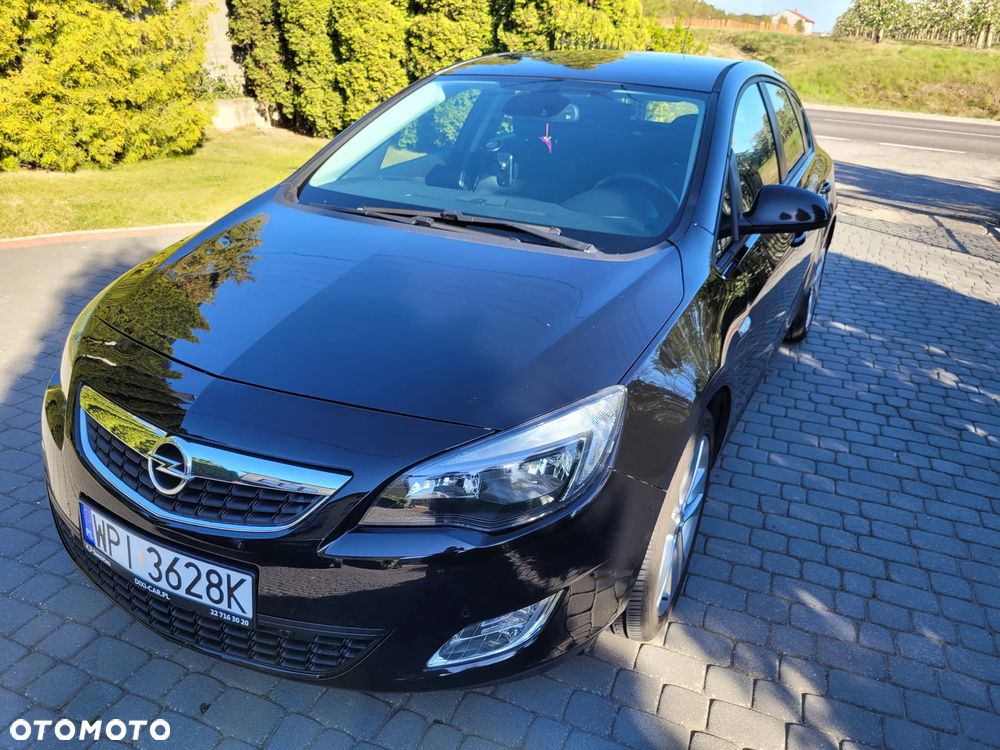 Opel Astra 1.4 Turbo Innovation - 11