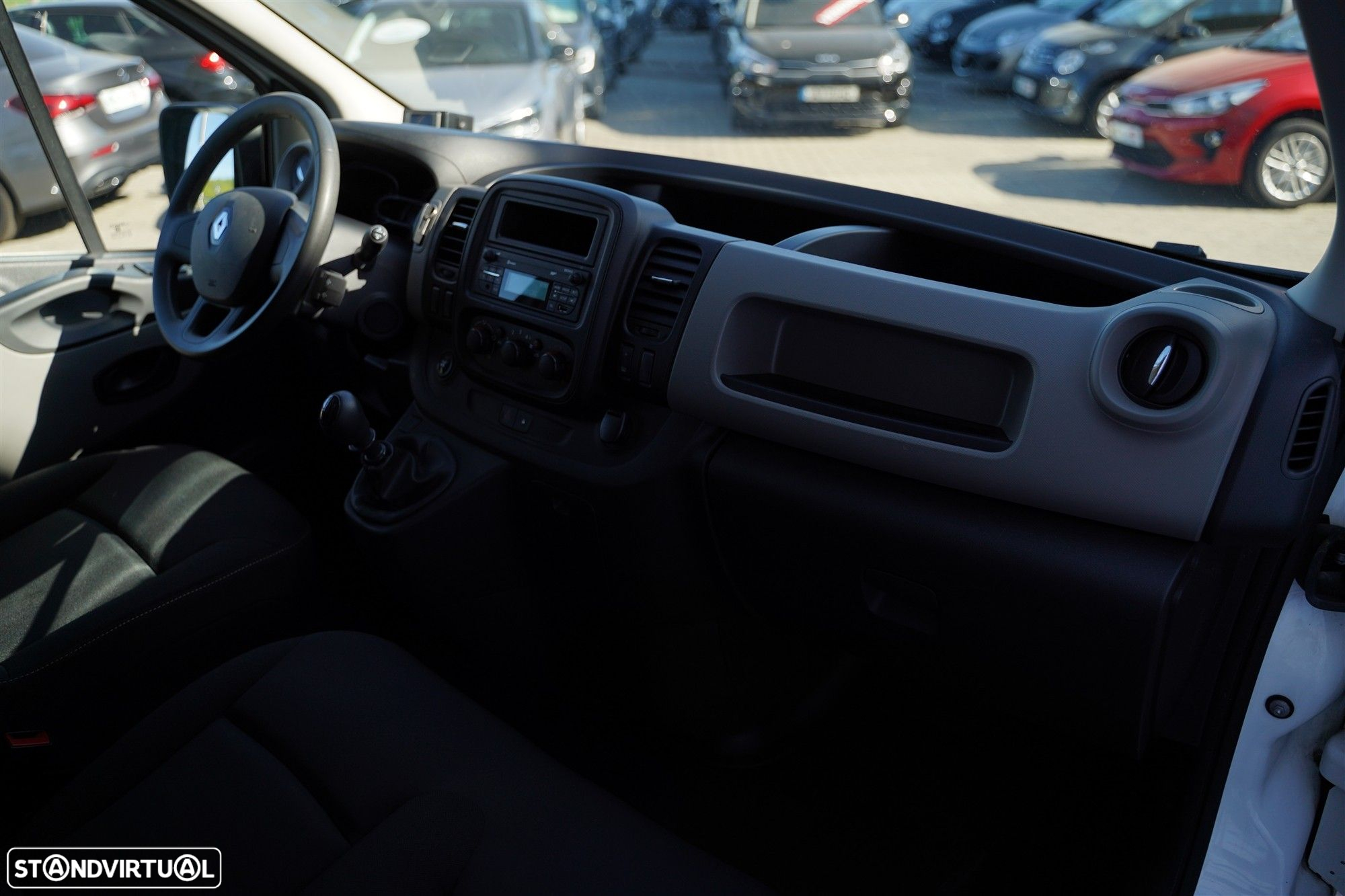 Renault Trafic 1.6 dCi L2H1 1.2T COM ISOLAMENTO TÉRMICO E FRIO - 22