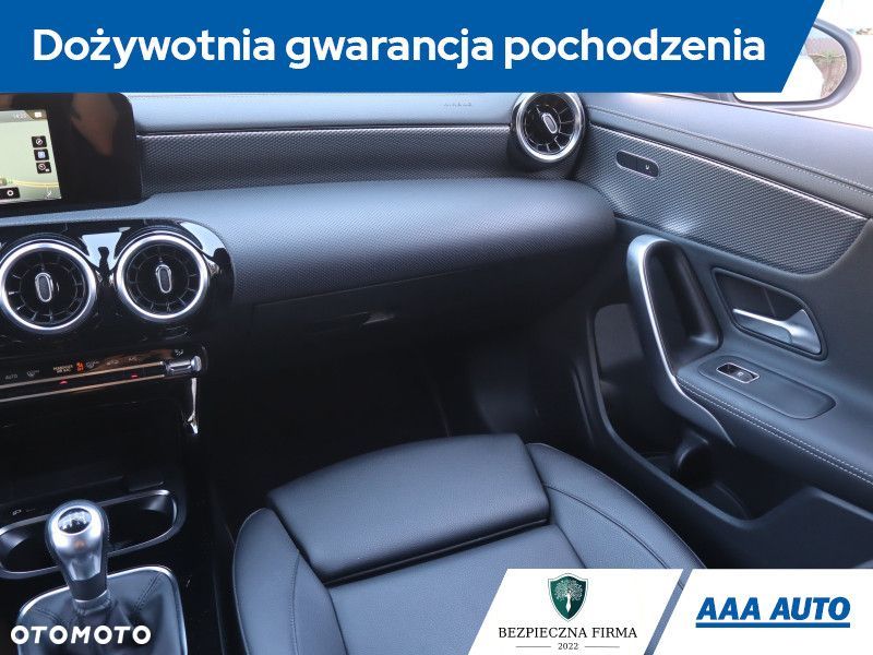 Mercedes-Benz CLA - 10