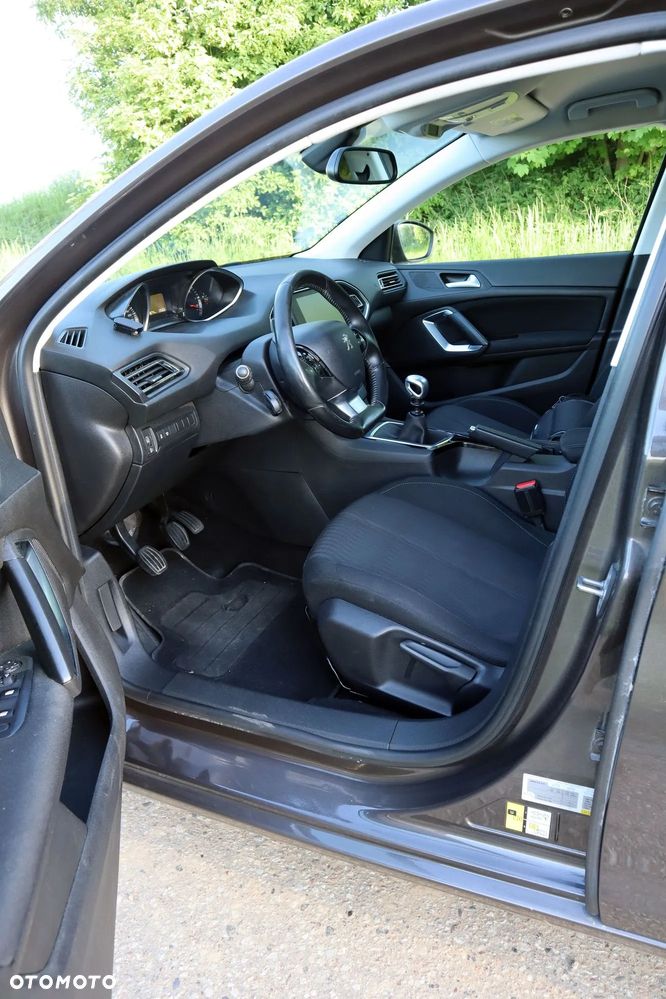 Peugeot 308 1.6 e-HDi Active S&S - 12