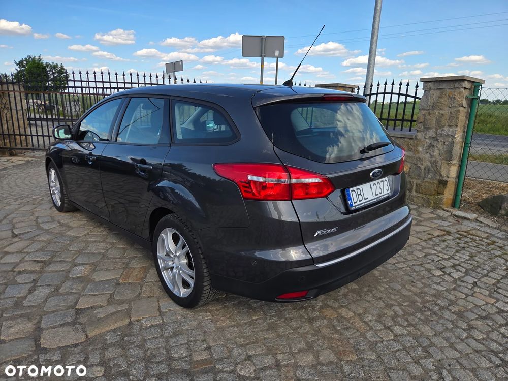 Ford Focus 1.5 TDCi DPF Start-Stopp-System Business - 4