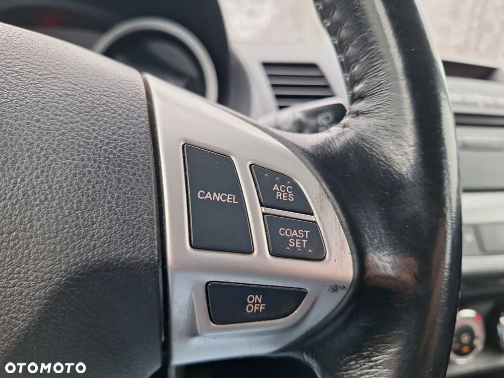 Mitsubishi Lancer 1.8 Intense - 23