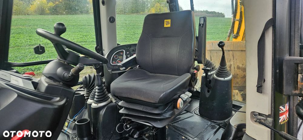 JCB 3CX - 7