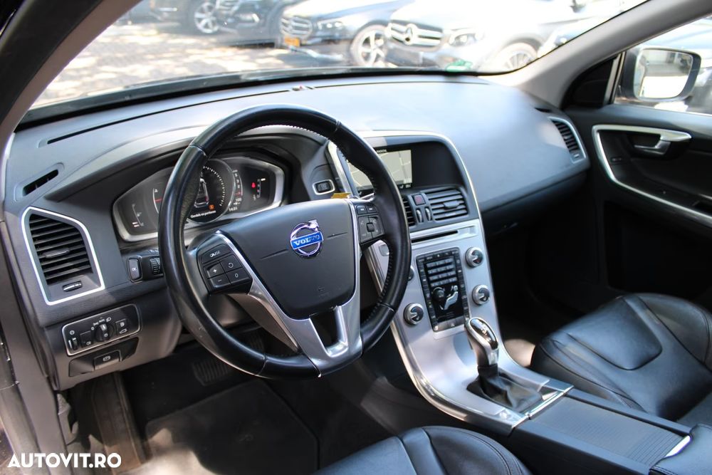 Volvo XC 60 - 6