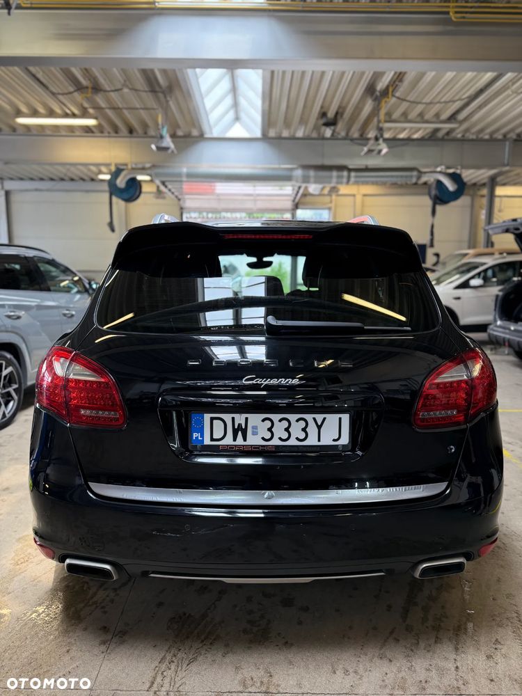 Porsche Cayenne - 4
