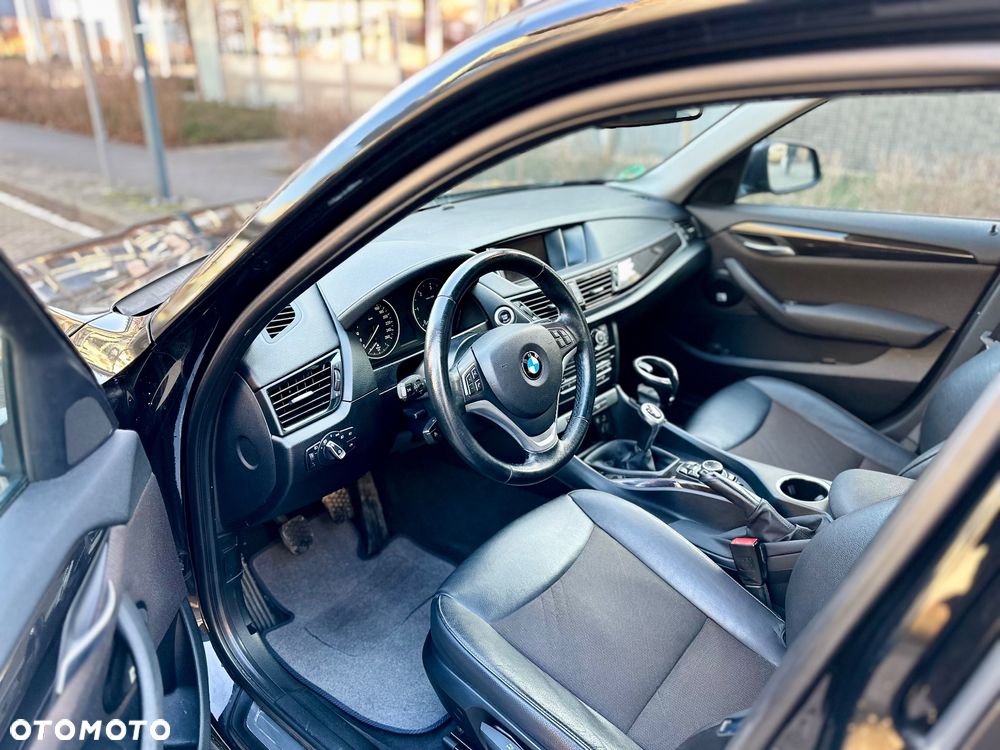 BMW X1 sDrive18d xLine - 9