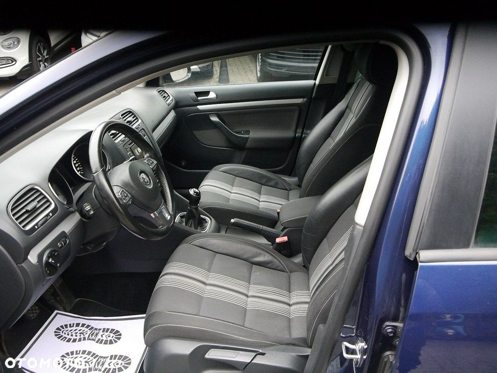 Volkswagen Golf 1.6 TDI DPF BlueMotion Technology MATCH - 25