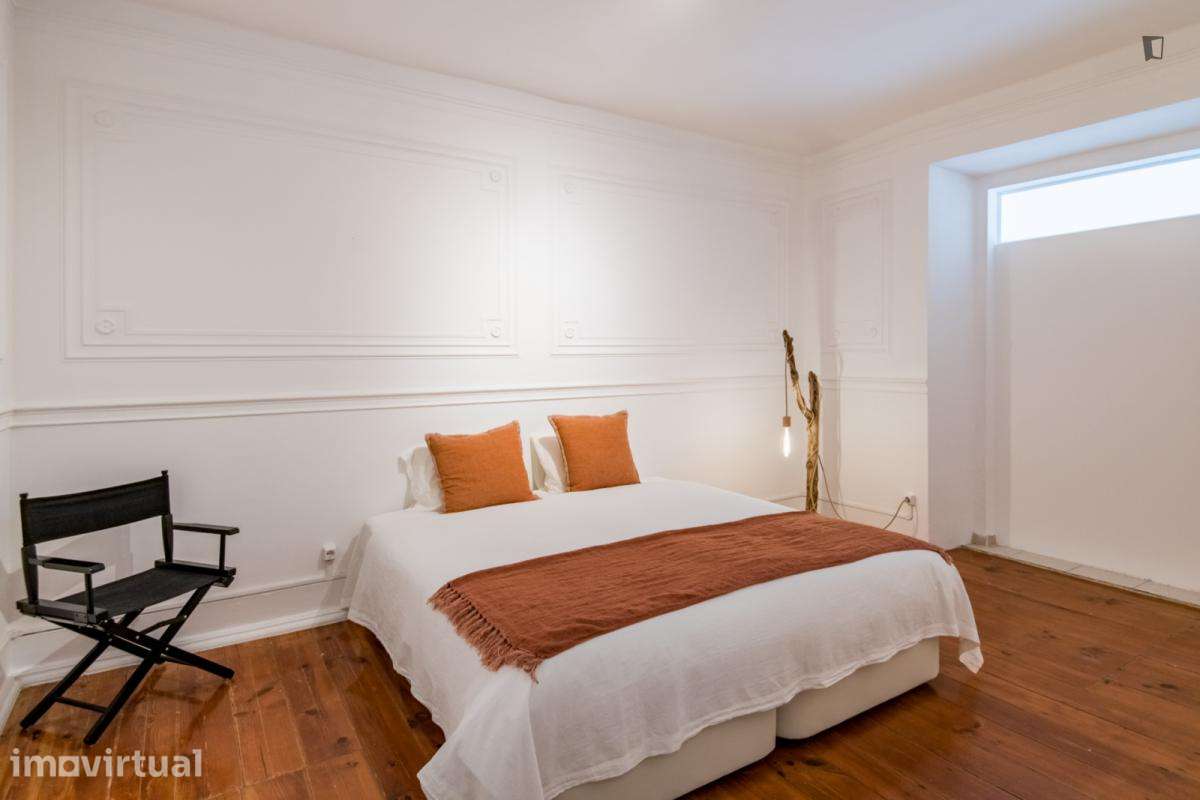 Quarto - localizado em Penha Lisbon - Grande imagem: 3/7