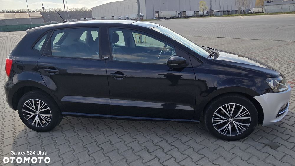 Volkswagen Polo 1.4 TDI Blue Motion Technology Allstar - 3