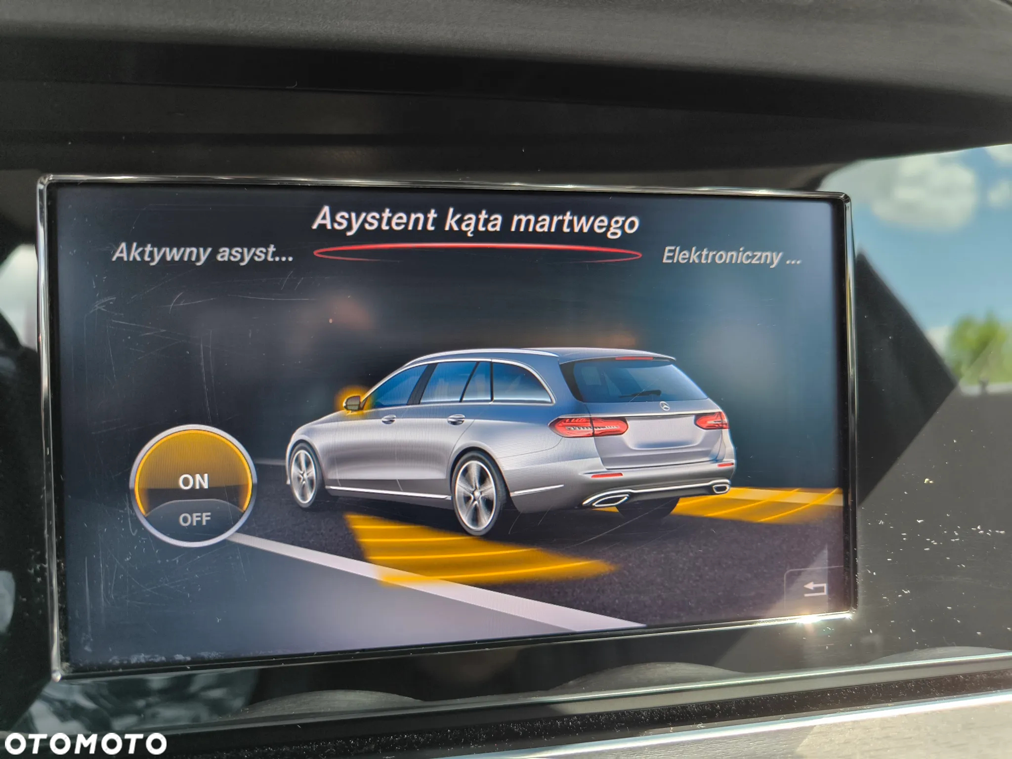 Mercedes-Benz Klasa E 200 d 9G-TRONIC - 26