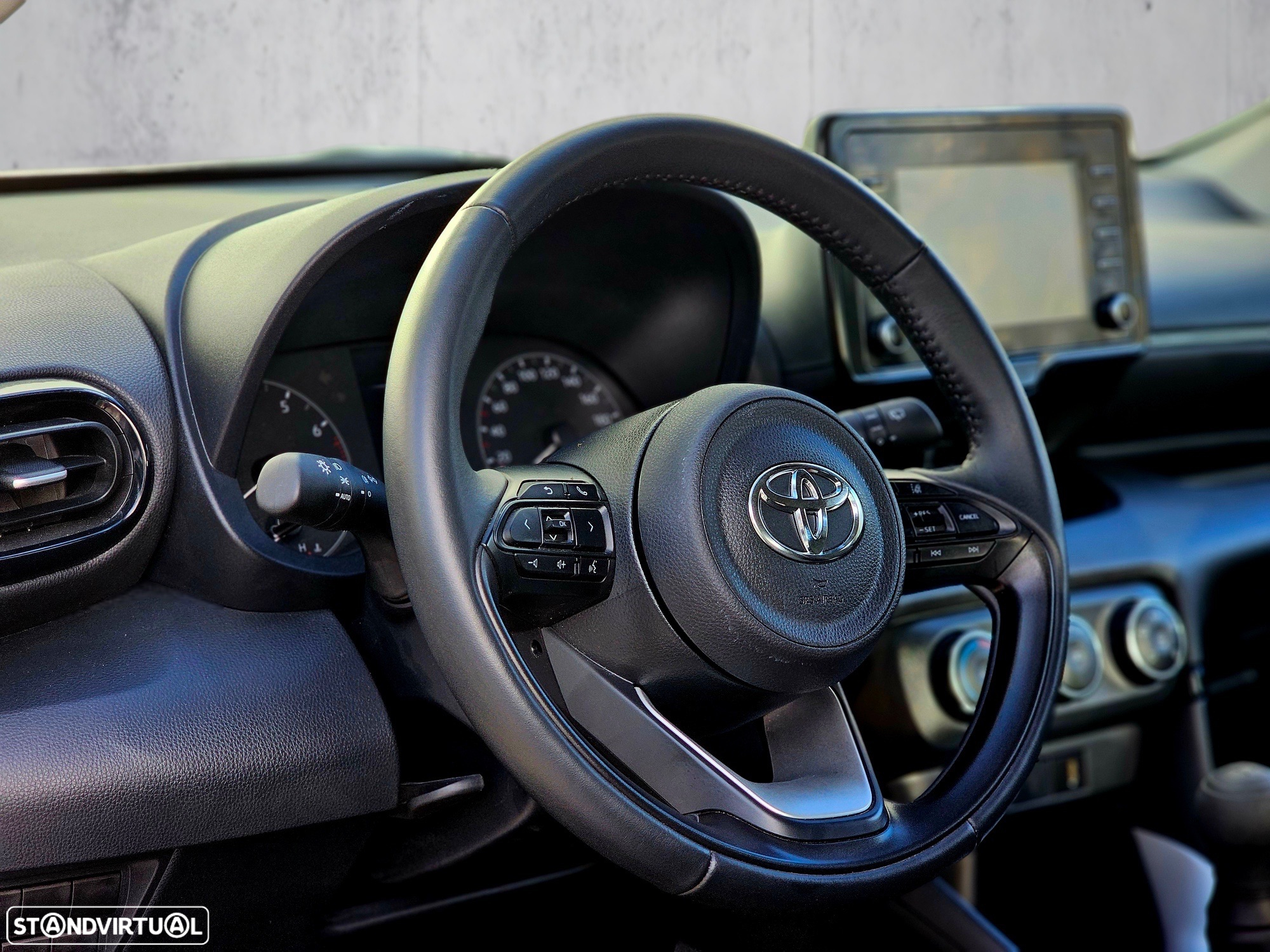 Toyota Yaris 1.0 VVT-i Comfort Plus - 5