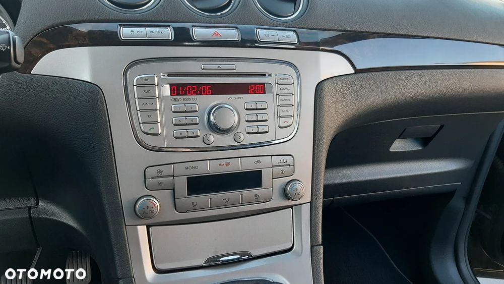 Ford Galaxy 2.0 Business Edition - 9