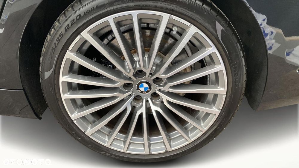 BMW Seria 7 730d xDrive mHEV - 14