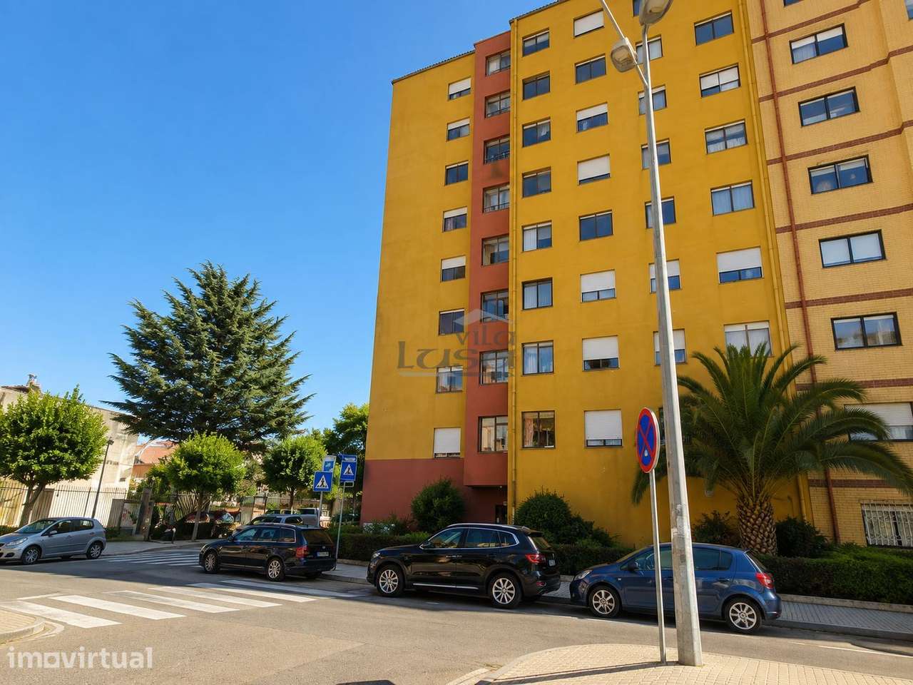 T2 com garagem junto ao El Corte Inglés  Paço de Rei, Vila Nova de ... - Grande imagem: 3/19