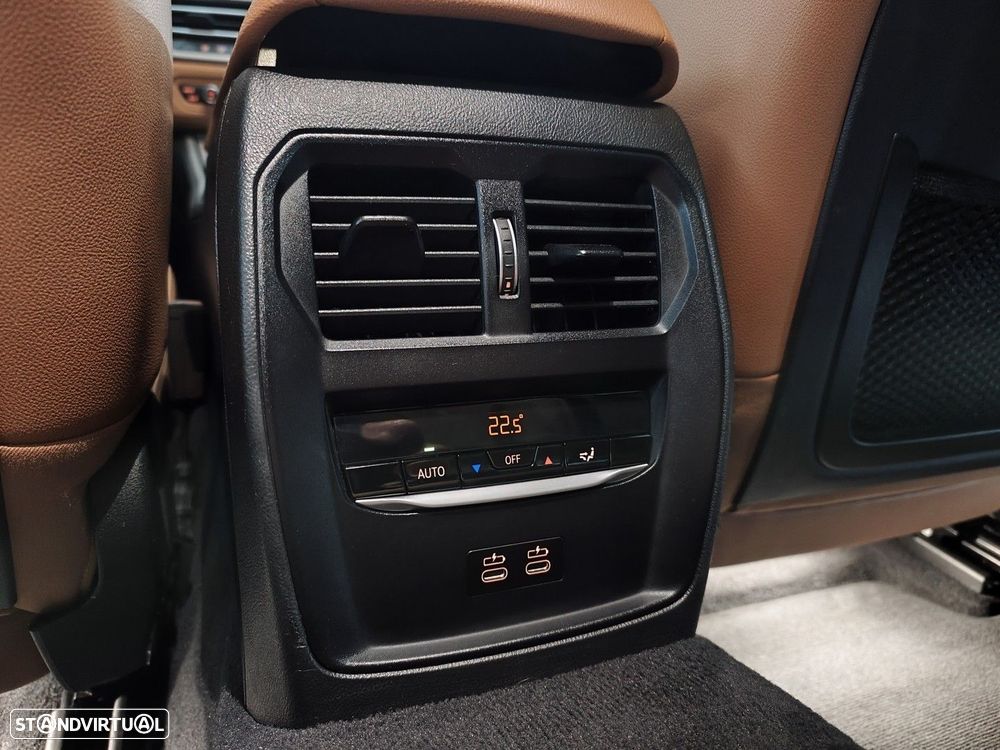 BMW 330 e Corporate Edition Auto - 34