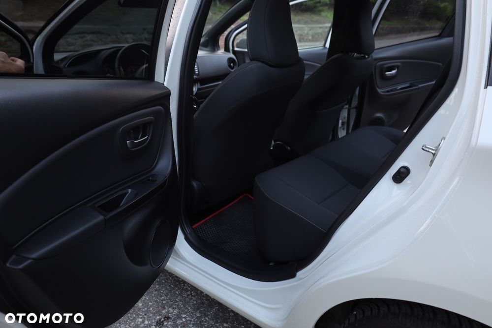 Toyota Yaris 1.5 Selection - 11