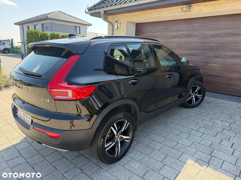 Volvo XC 40 D3 SCR R-Design - 8