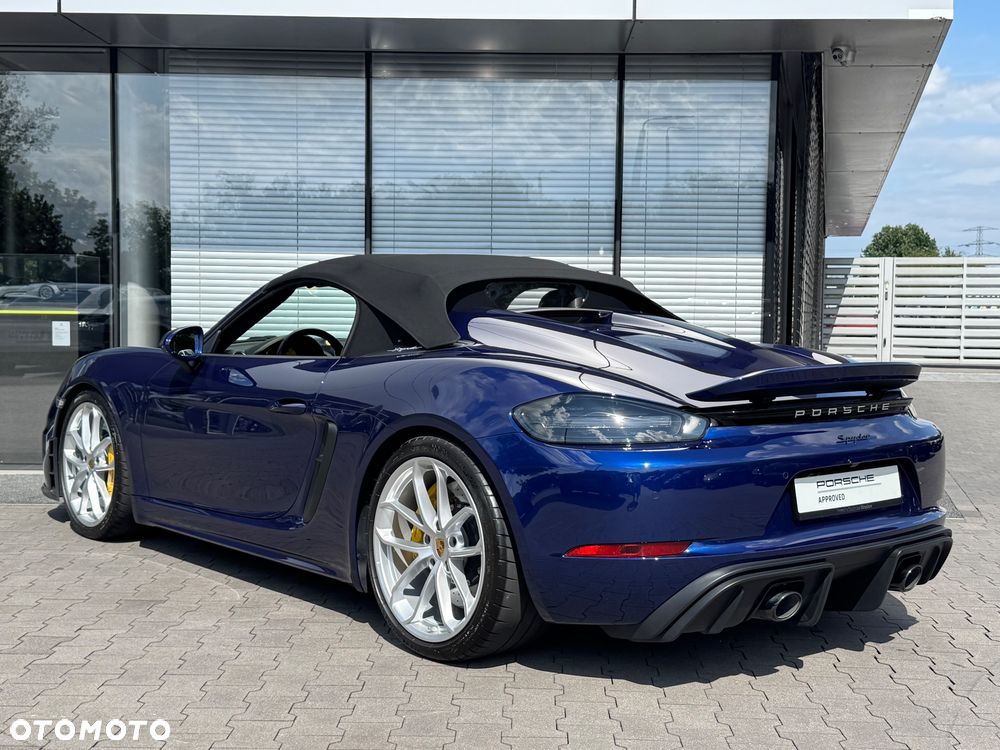 Porsche 718 Spyder - 6