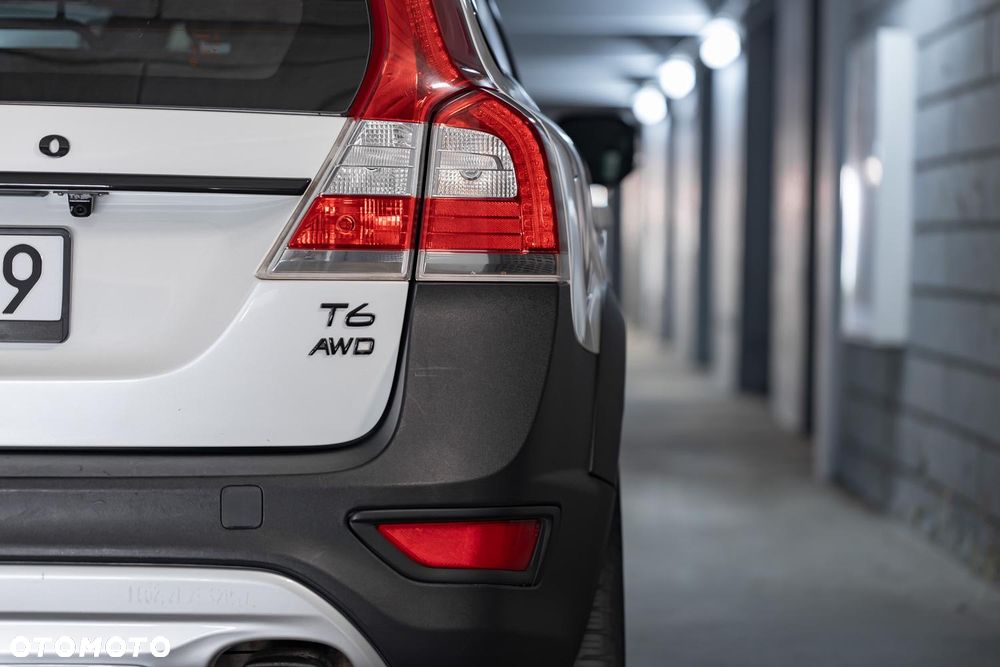 Volvo XC 70 T6 AWD Dynamic Momentum - 16