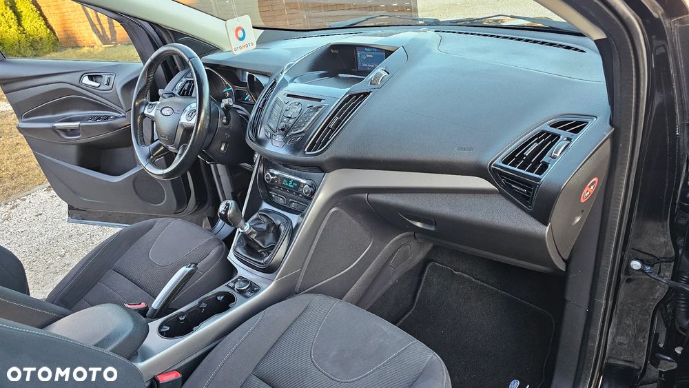 Ford Kuga 1.6 EcoBoost 2x4 Trend - 9