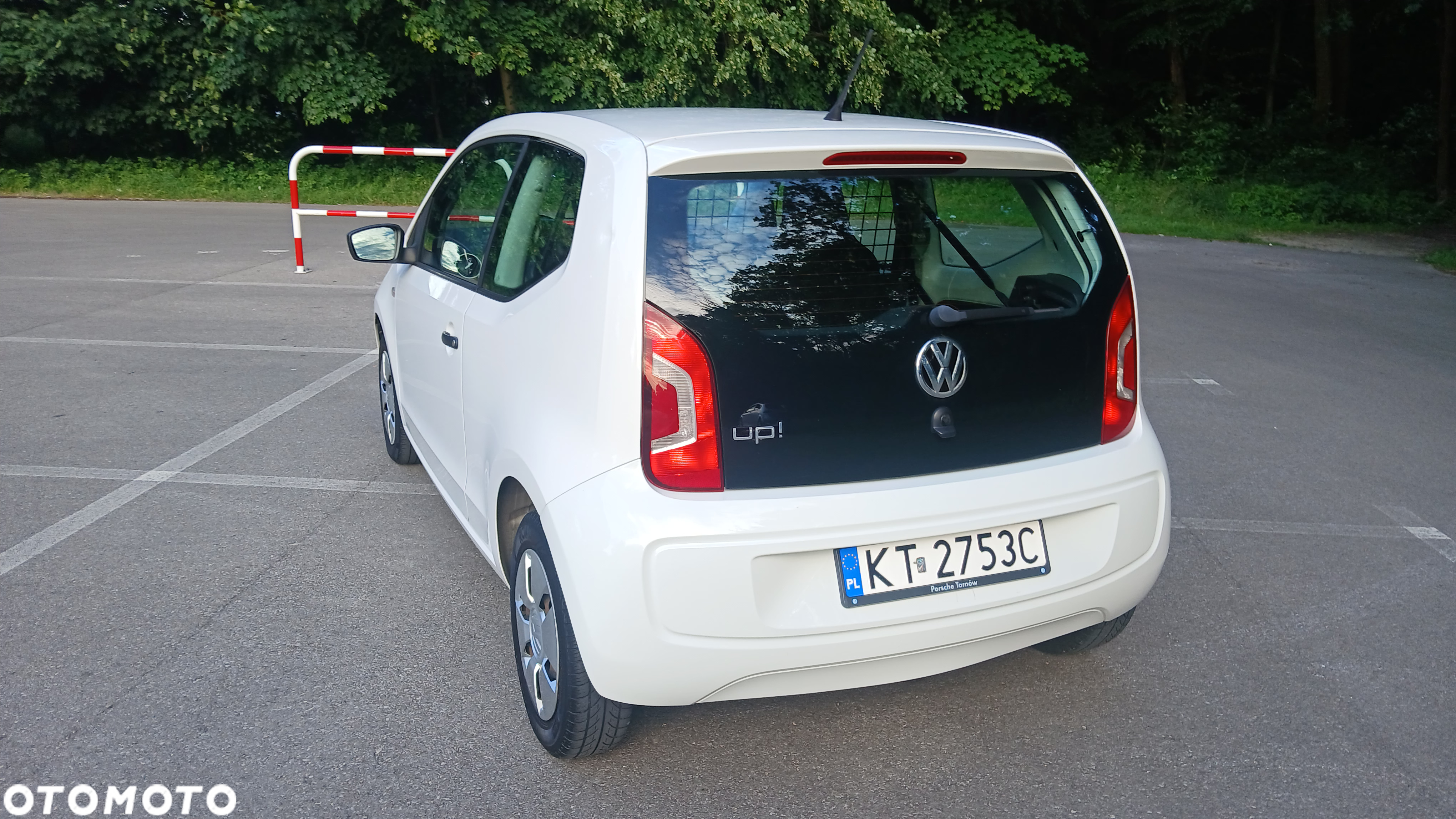 Volkswagen UP - 5