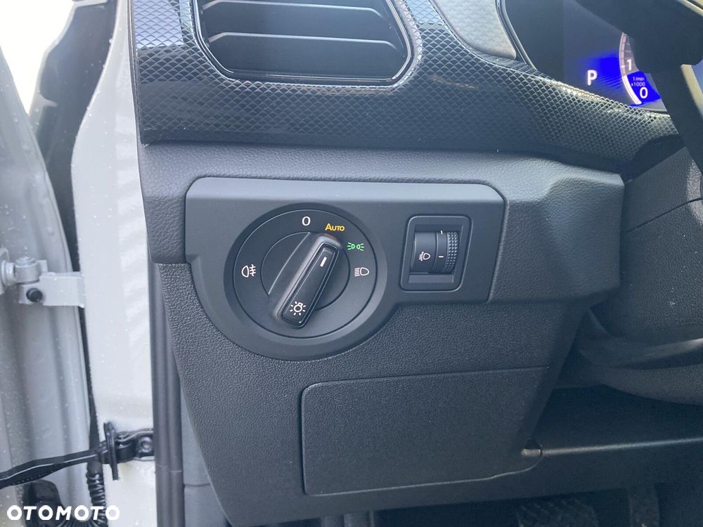 Volkswagen T-Cross - 30