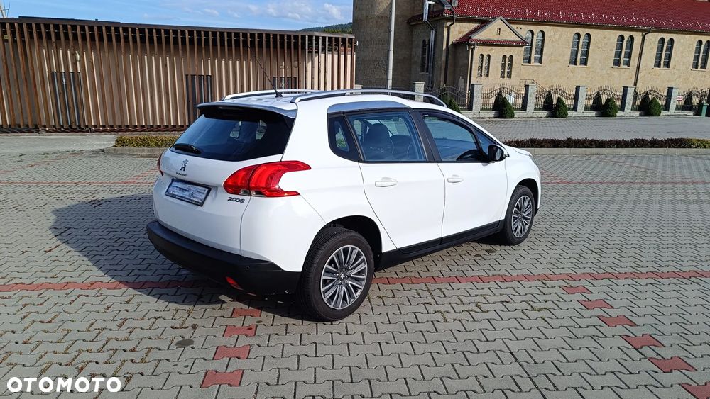 Peugeot 2008 - 9