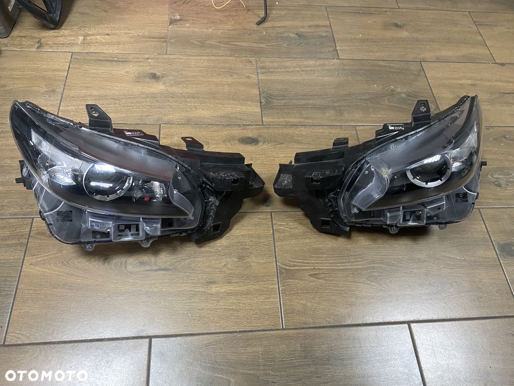 MAZDA CX9 2016- REFLEKTOR LAMPA PRZÓD LED PR/LEW ORG. - 1