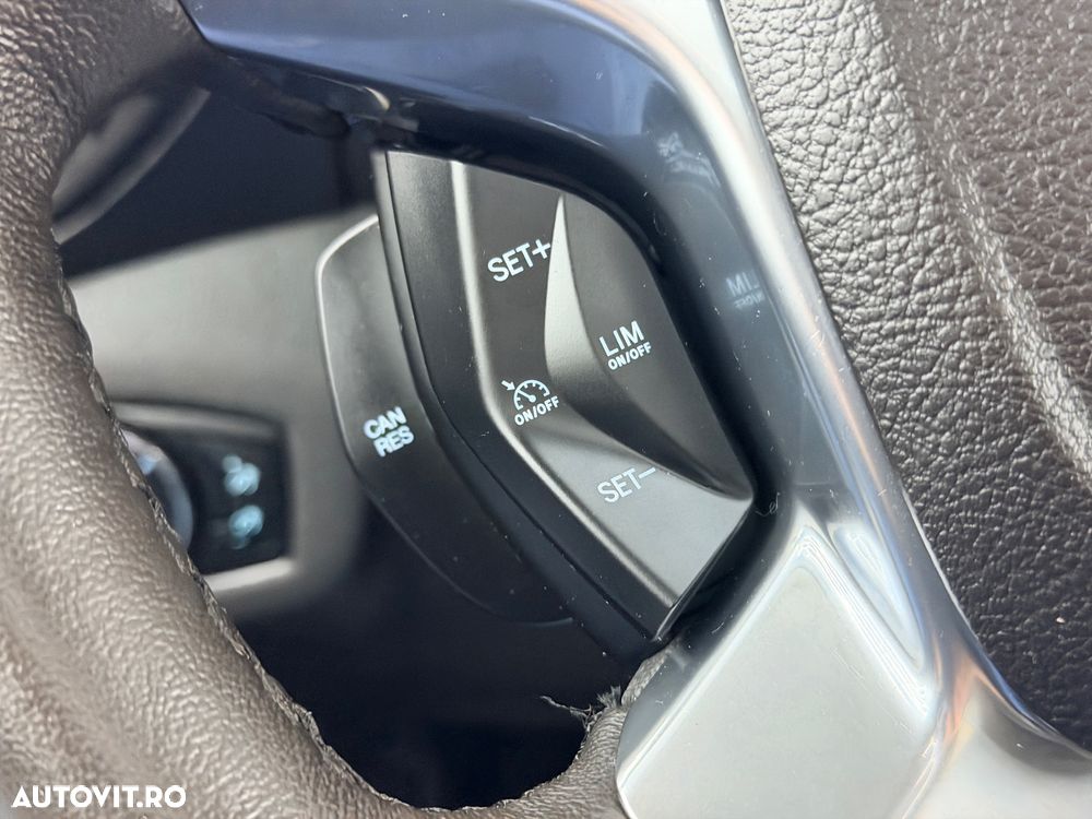 Ford Tourneo Connect 1.5 TDCi Start-Stop Trend - 26