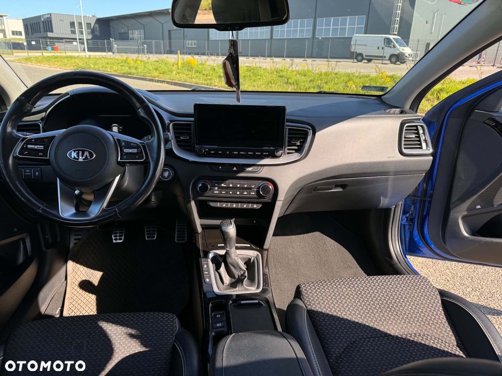 Kia Ceed 1.4 T-GDI L Business Line Plus - 17