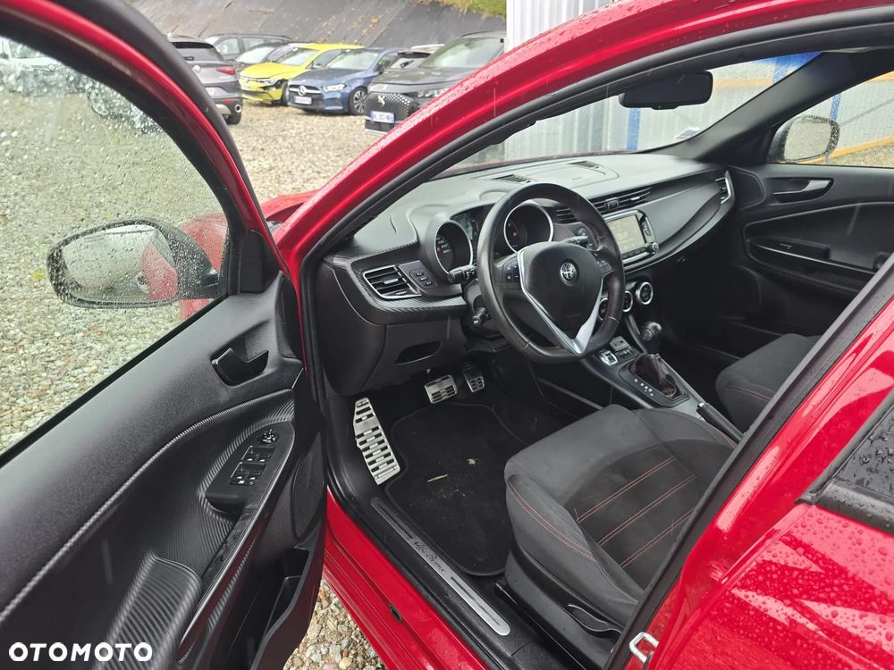 Alfa Romeo Giulietta 1.6 JTDM 16V Super - 22