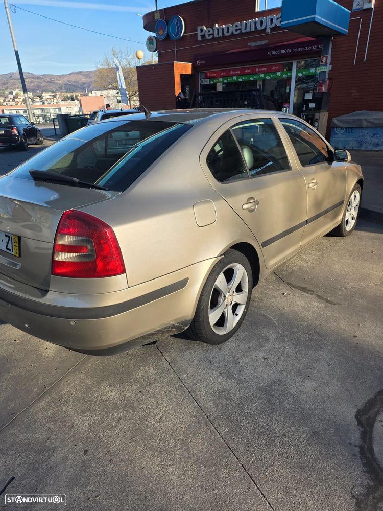Skoda Octavia 2.0 TDI Elegance - 4