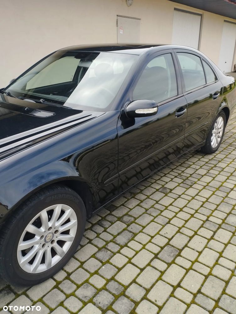 Mercedes-Benz Klasa E 280 4Matic Automatik Classic - 13