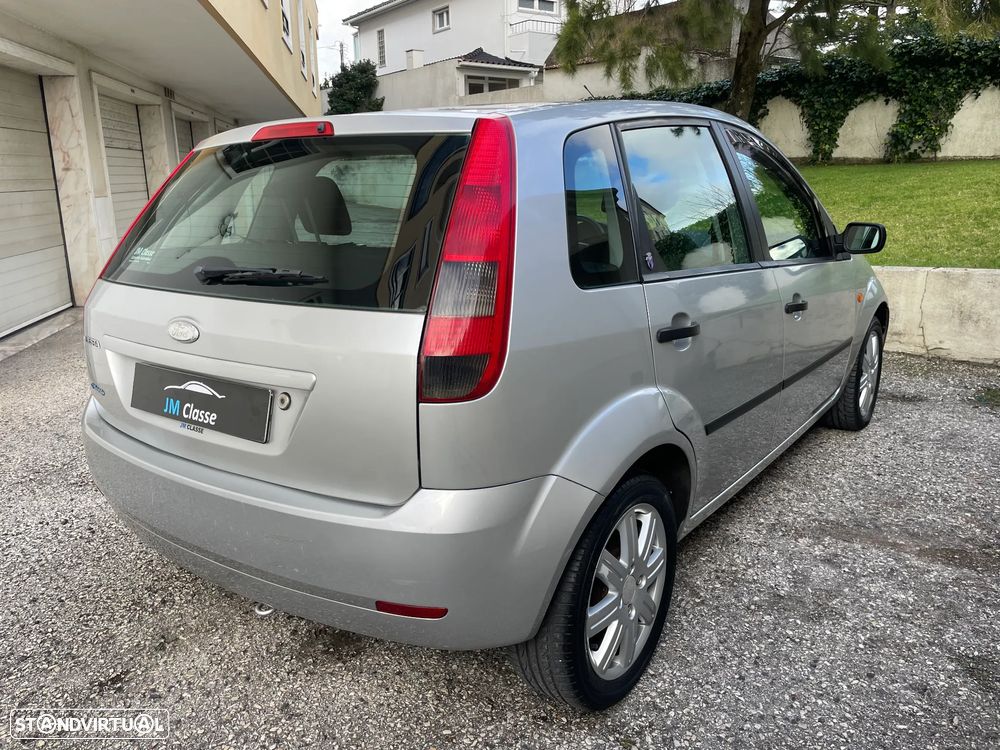 Ford Fiesta 1.25 Ghia - 6
