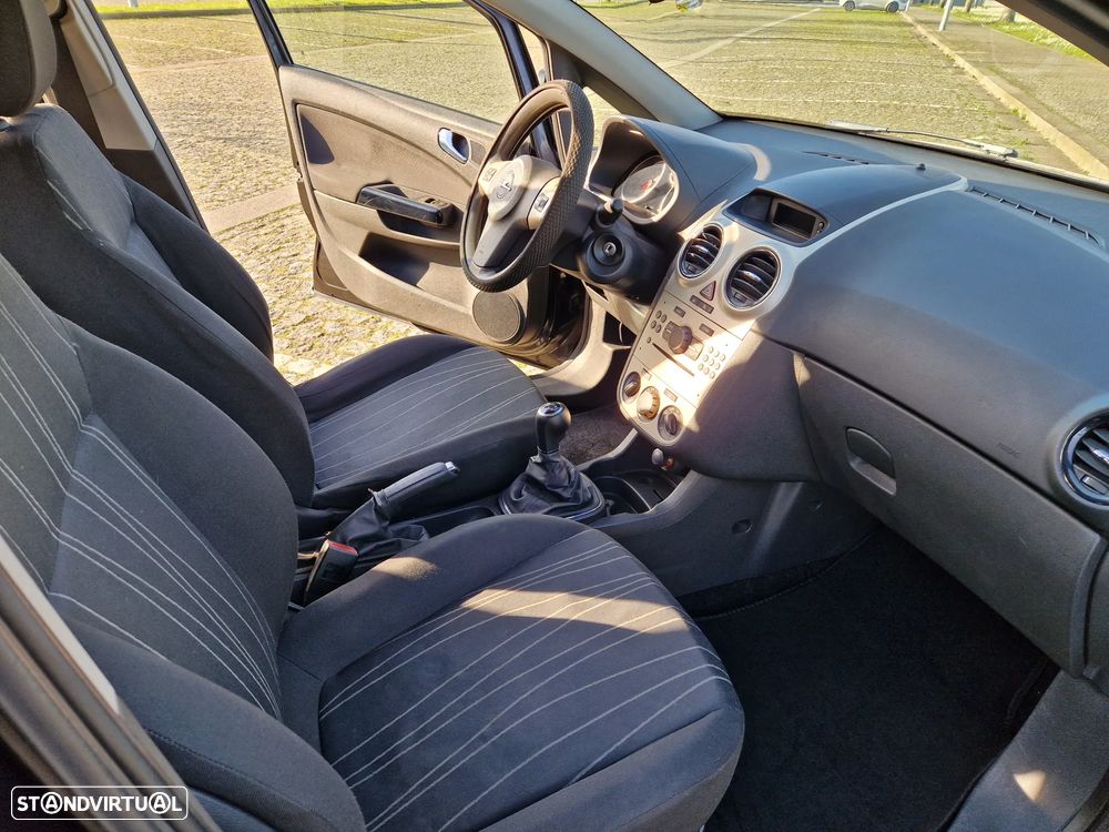 Opel Corsa 1.3 CDTi Enjoy - 10