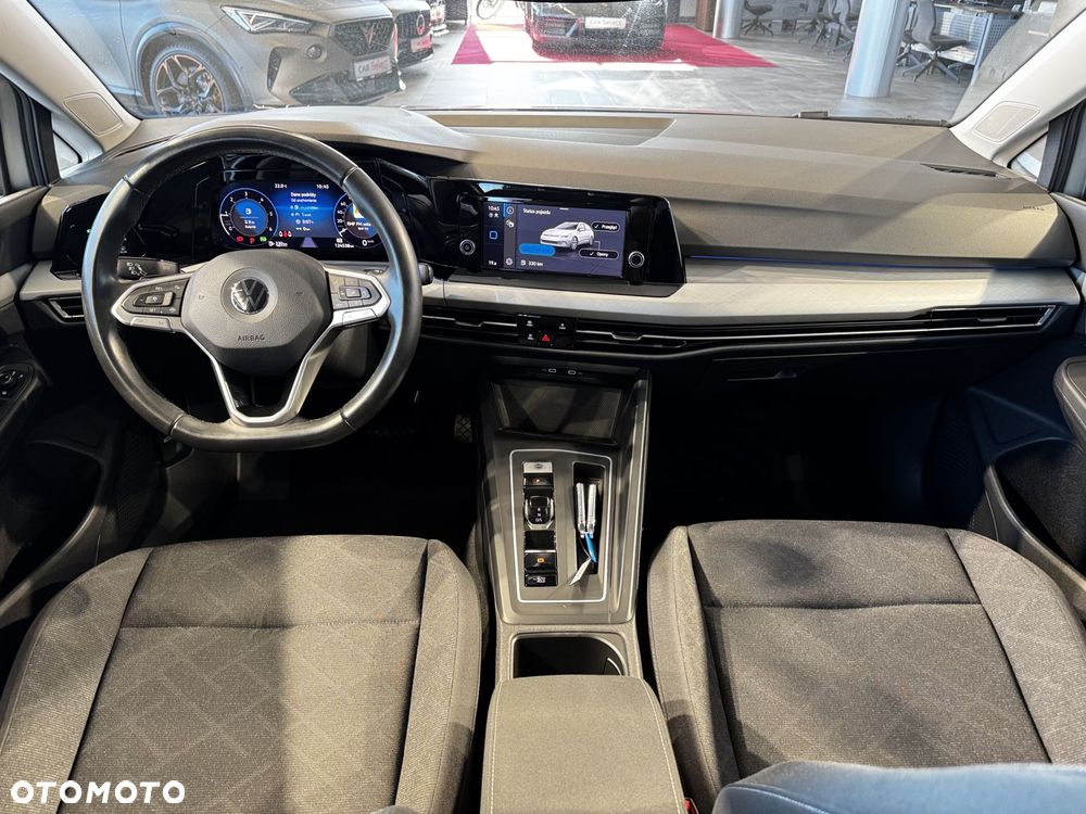 Volkswagen Golf - 14