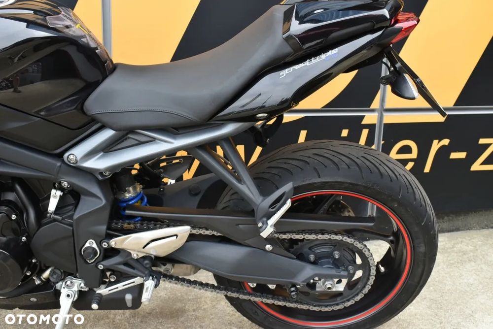 Triumph Street Triple - 11