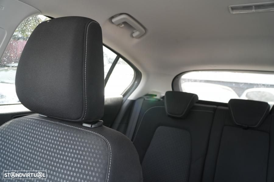 Ford Focus 1.0 EcoBoost MHEV ST-Line - 14