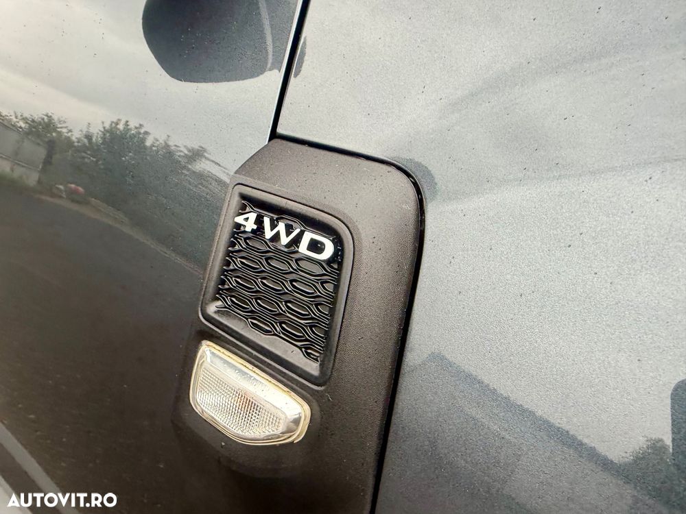 Dacia Duster 1.2 TCe 4WD Prestige jante 17" - 11