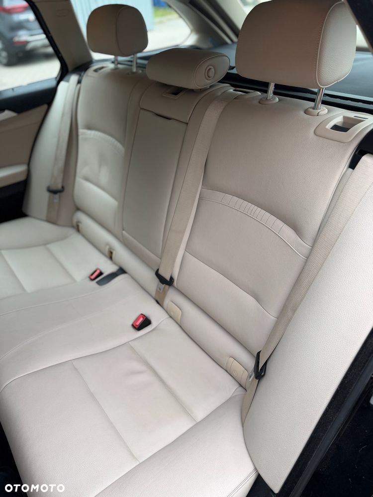 BMW Seria 5 520d xDrive Luxury Line - 13