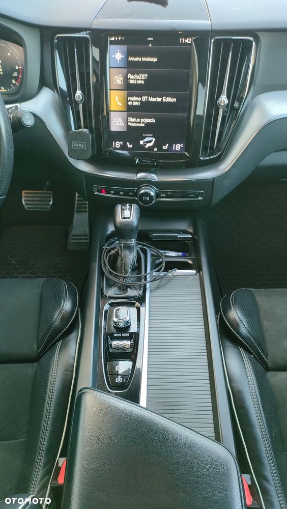 Volvo XC 60 D4 R-Design - 5