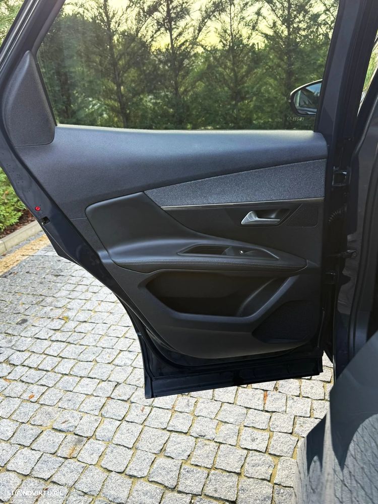 Peugeot 3008 1.6 BlueHDi Allure EAT6 J18 - 20