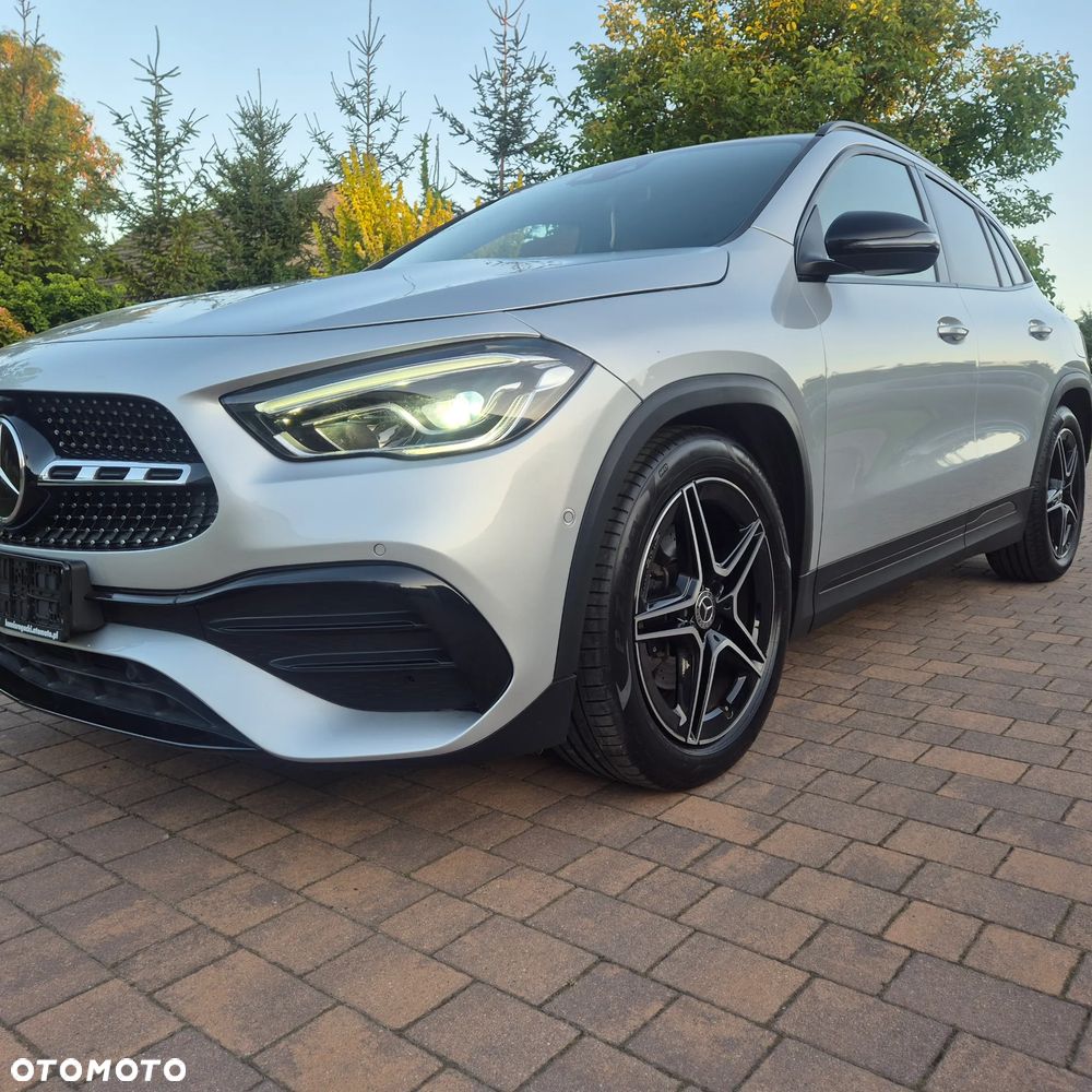 Mercedes-Benz GLA 180 d 8G-DCT AMG Line - 34