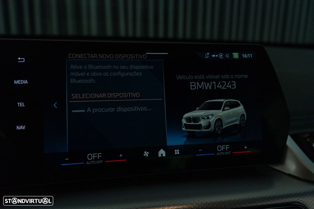 BMW iX1 eDrive20 Pack Desportivo M - 21