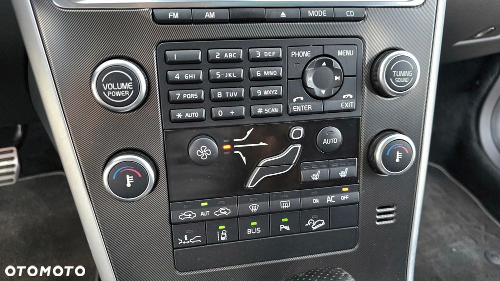 Volvo XC 60 T6 AWD RDesign - 21