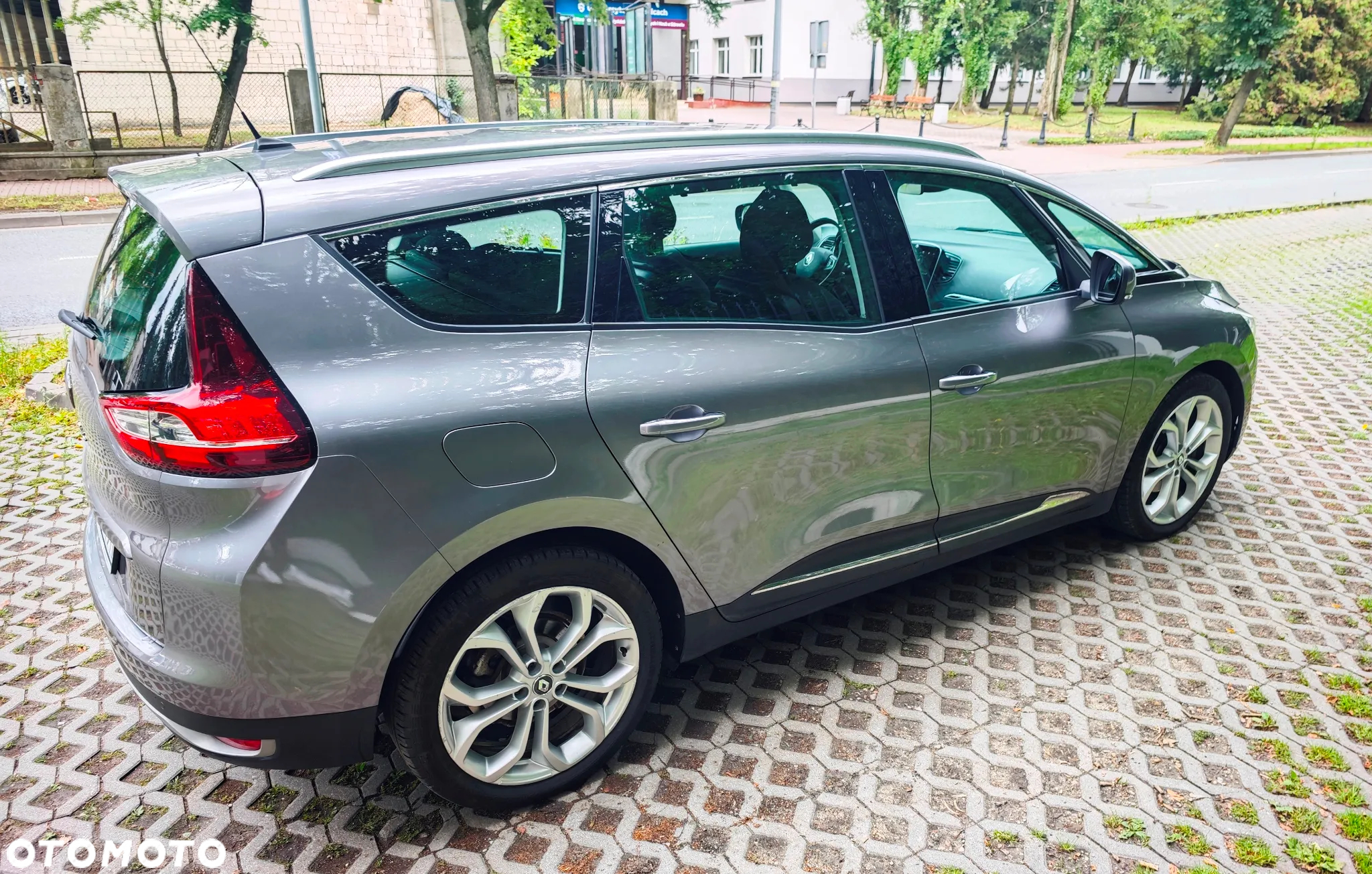 Renault Scenic - 7