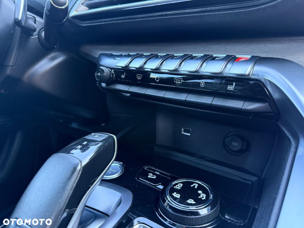 Peugeot 5008 BlueHDi 180 EAT8 GT - 23