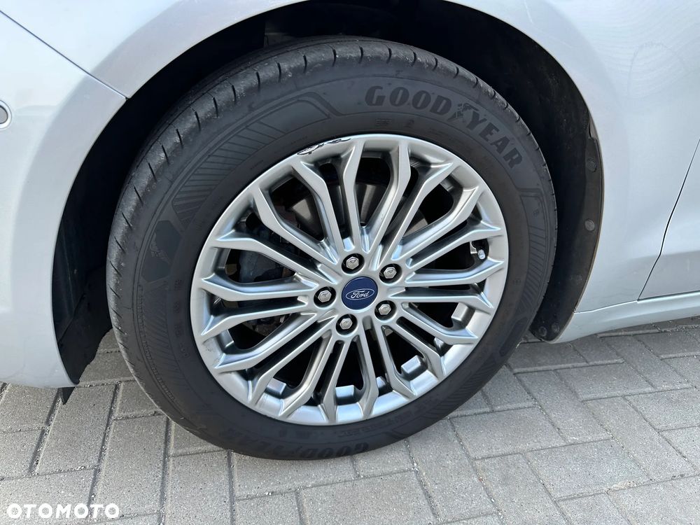 Ford Mondeo - 31